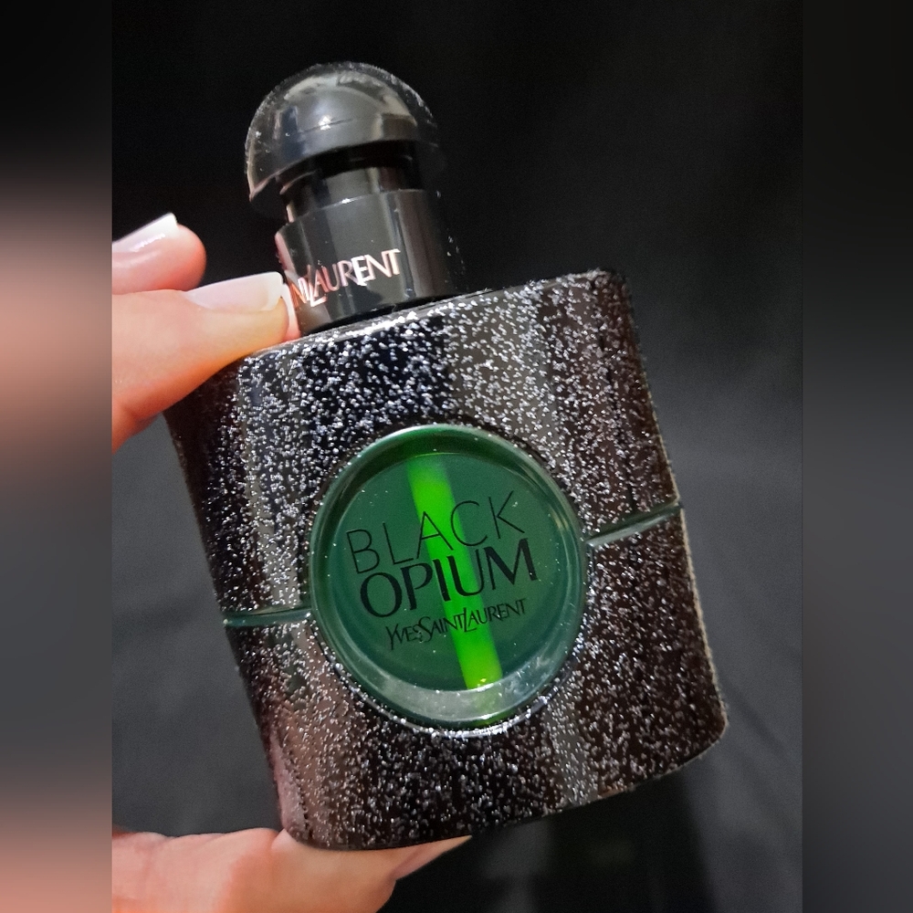 Black Opium Illicit Green Eau de Parfum, 1 oz.